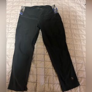 Mpg running/yoga capris
